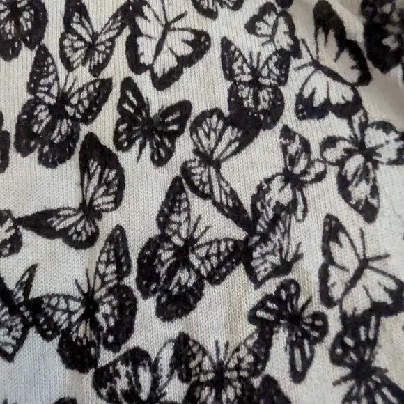 Butterfly sweater - Picture 3 of 3